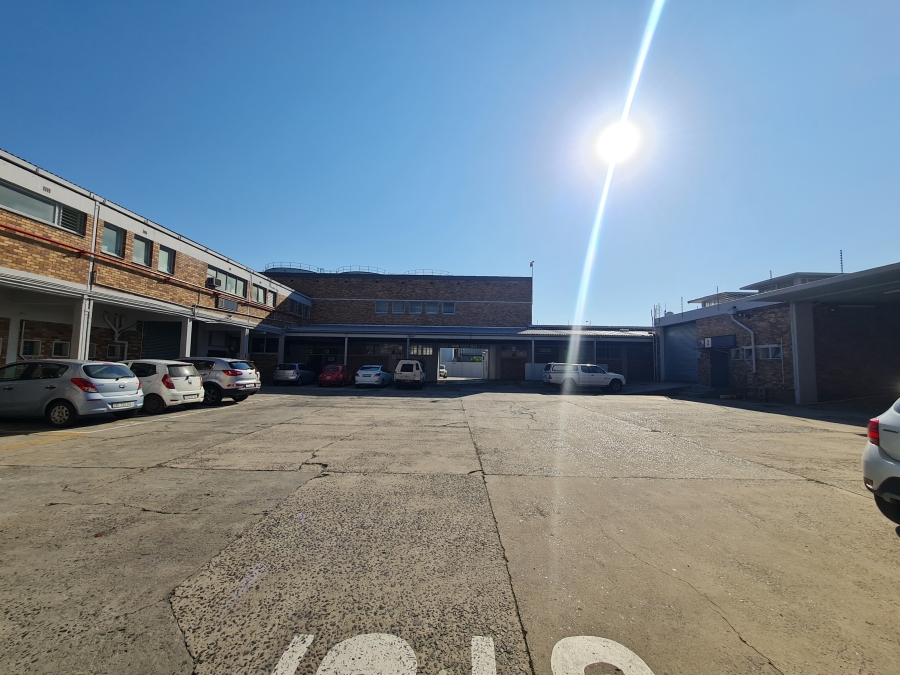 To Let commercial Property for Rent in Maitland Western Cape